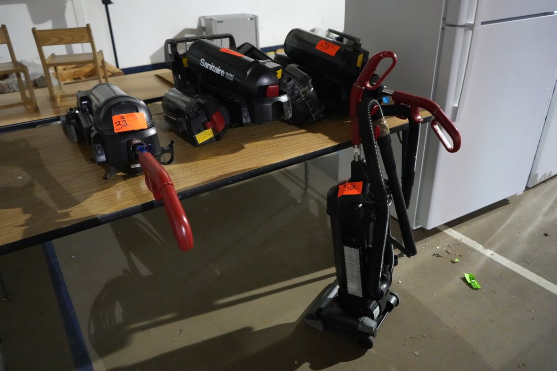 Vacuum Cleaner Units (For Parts)