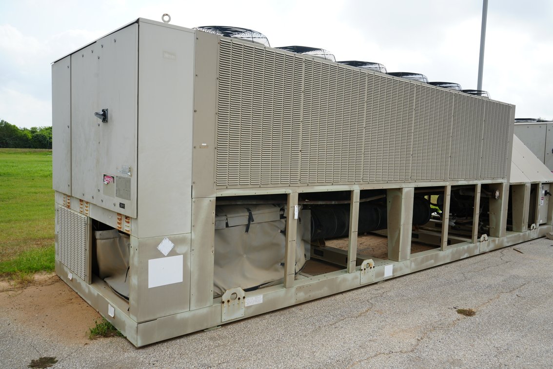 McQuay Air Cooled Water Chiller Unit