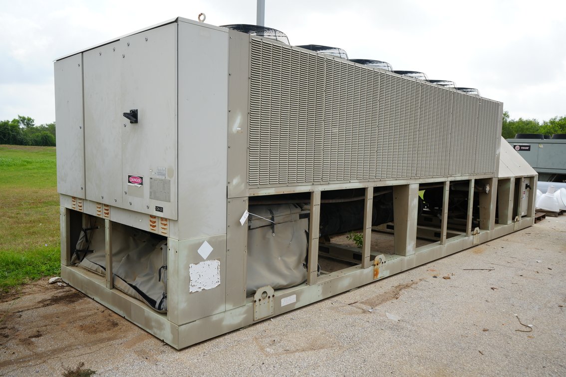 McQuay Air Cooled Water Chiller Unit
