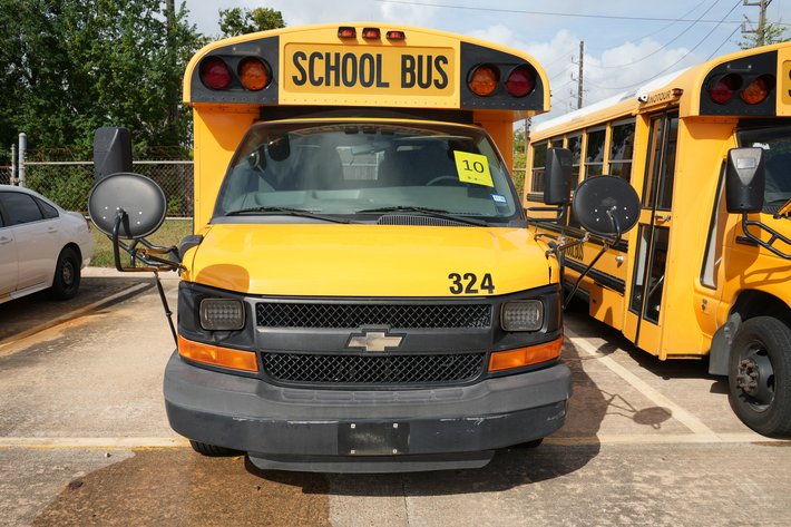 Image for 2014 Chevrolet Thomas Mini Tour 4500 Bus