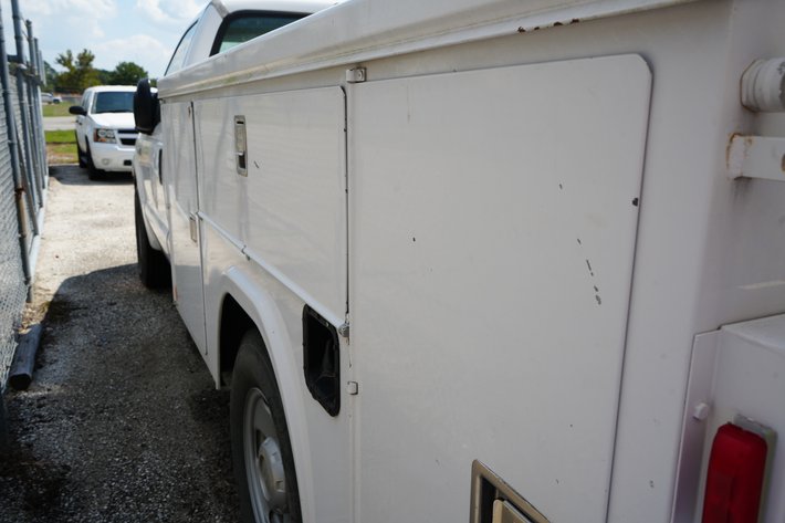Image for 2005 Ford F350 XL Super Duty Service Truck