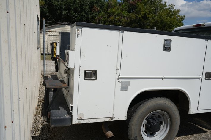 Image for 2001 Ford F250 XL Super Duty Service Truck