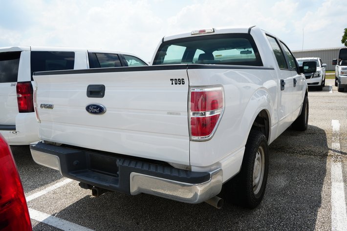 Image for 2014 Ford F150XL Crew Cab Pickup