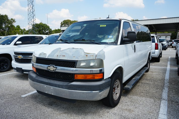 Image for 2012 Chevrolet Express Van - Will Need to be Towed