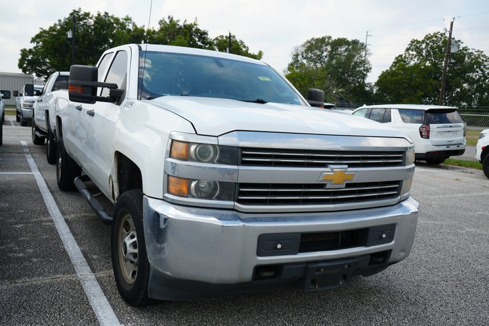 Image for 2018 Chevrolet Silverado 2500HD Crew Cab Pickup