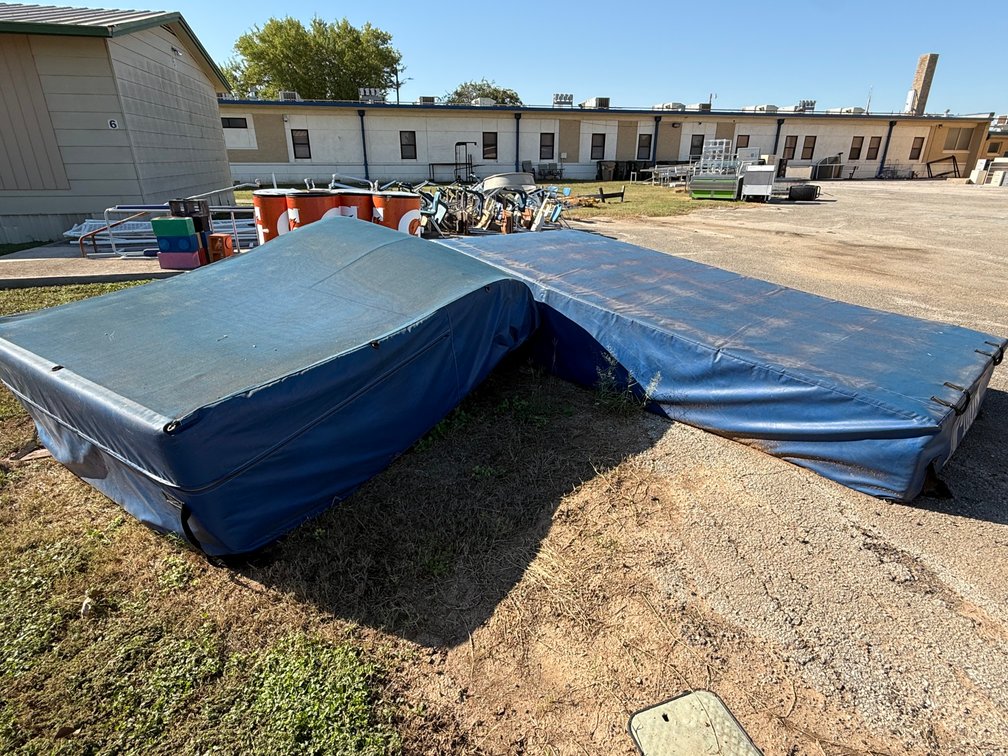 Port-a-Pit High Jump Mats