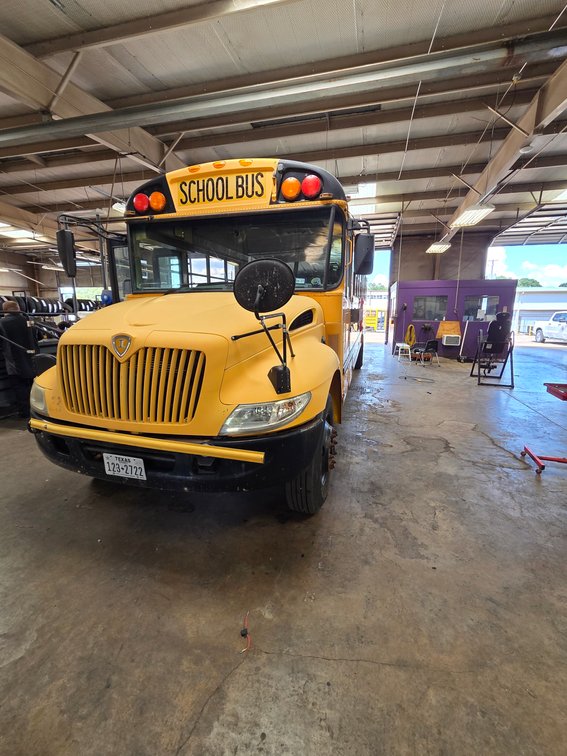 2005 International CE 300 School Bus