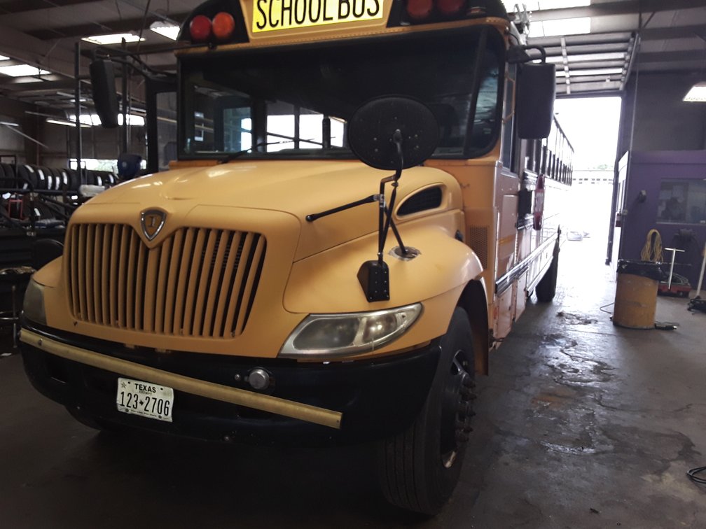 2005 International CE 300 School Bus