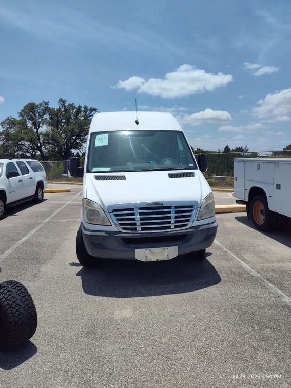 2013 Freightliner Sprinter Cargo Van - Will Need to be Towed