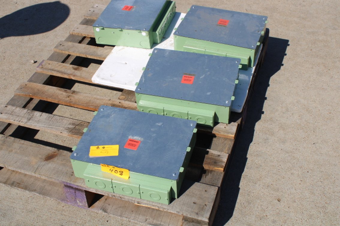 Wiremold Evolution 6-Gang Recessed Floor Boxes