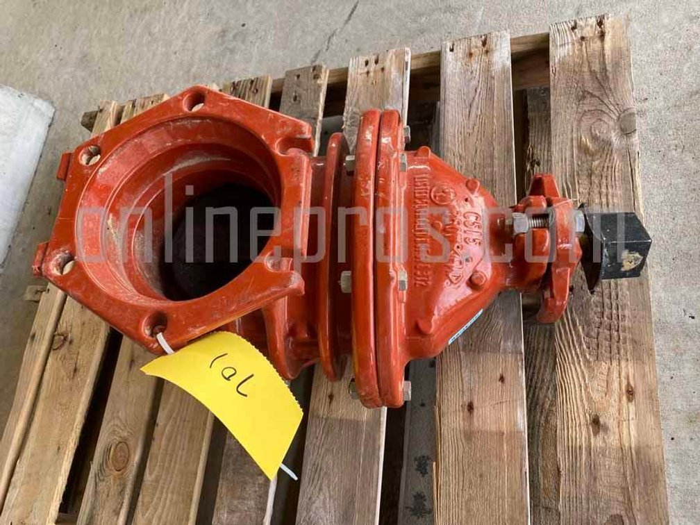 (1) Mueller Co. 6" Gate Valve - C515