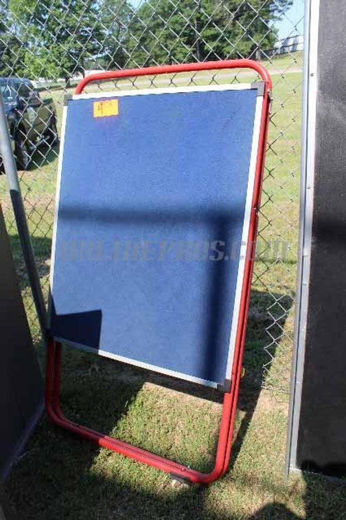 (1) Double Sided Easel