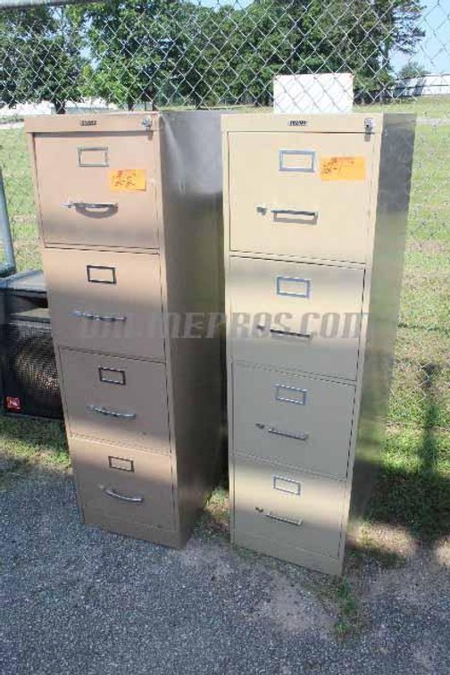 (Lot) 4 Drawer File Cabinets