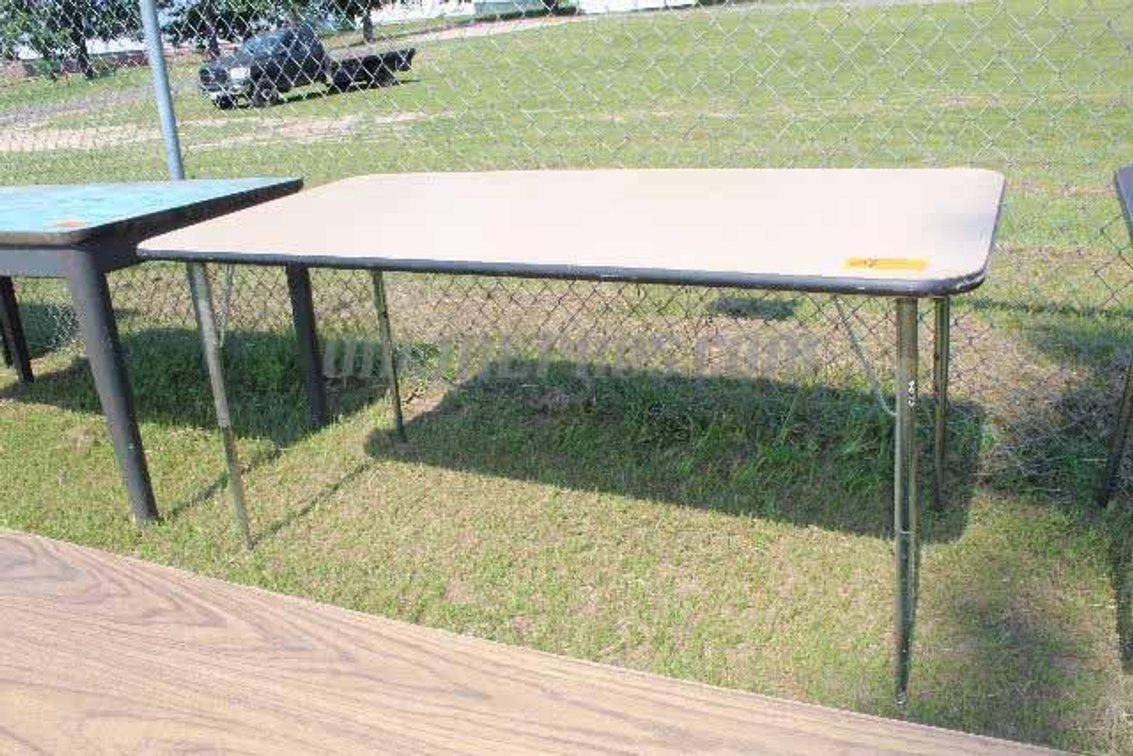 (1) Rectangle Table