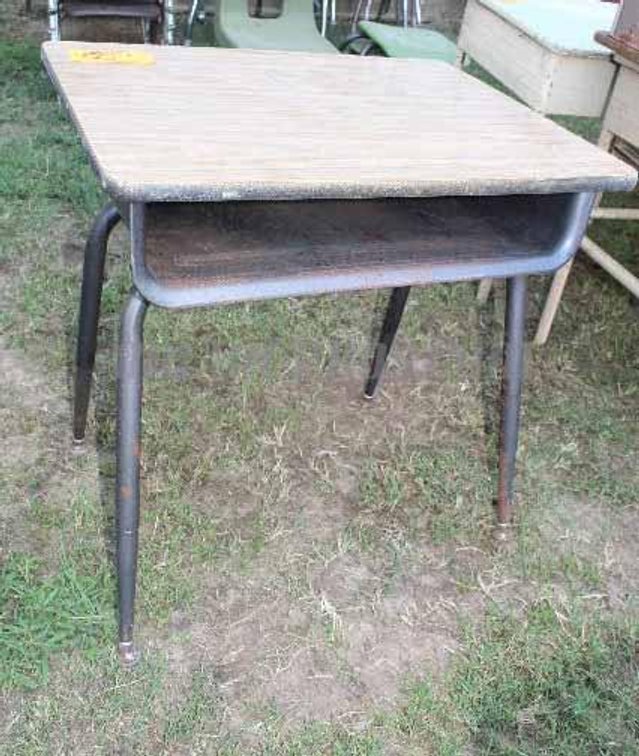 (1) Open Front Metal Student Desk