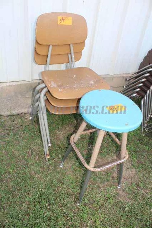 (Lot) Student Chairs & Stool