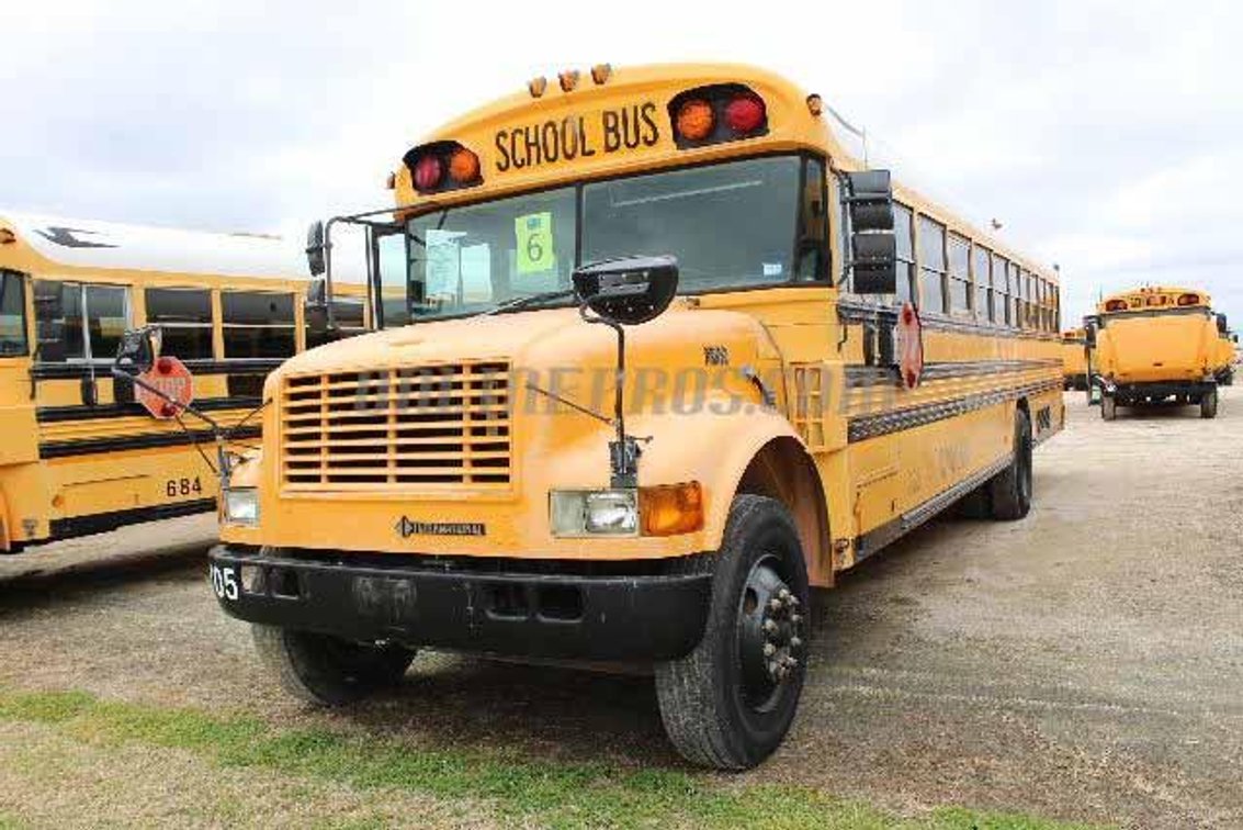 (1) 1998 International Bluebird School Bus Vin #1496