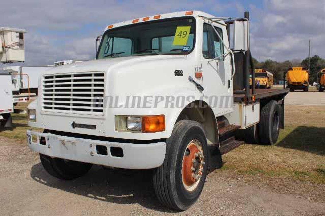 (1) 1995 International Stakebed Truck Vin #1598 - Will Need To Be Towed
