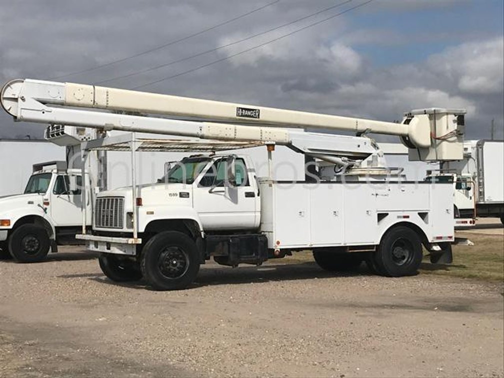 (1) 1998 GMC Bucket Truck Vin #6975
