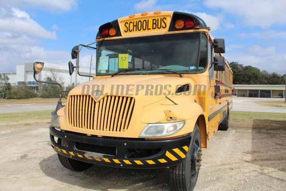 (1) 2009 International School Bus Vin #6235 - Will Need To Be Towed