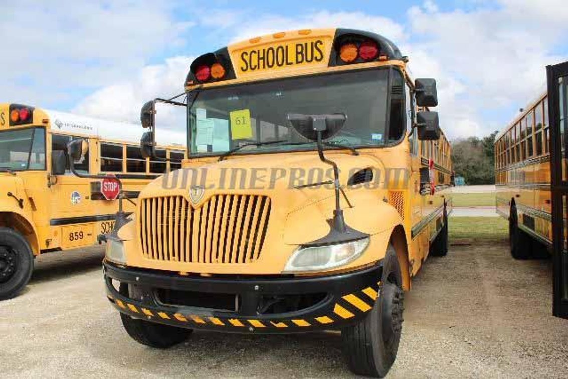 (1) 2009 International School Bus Vin #6186 - Will Need To Be Towed