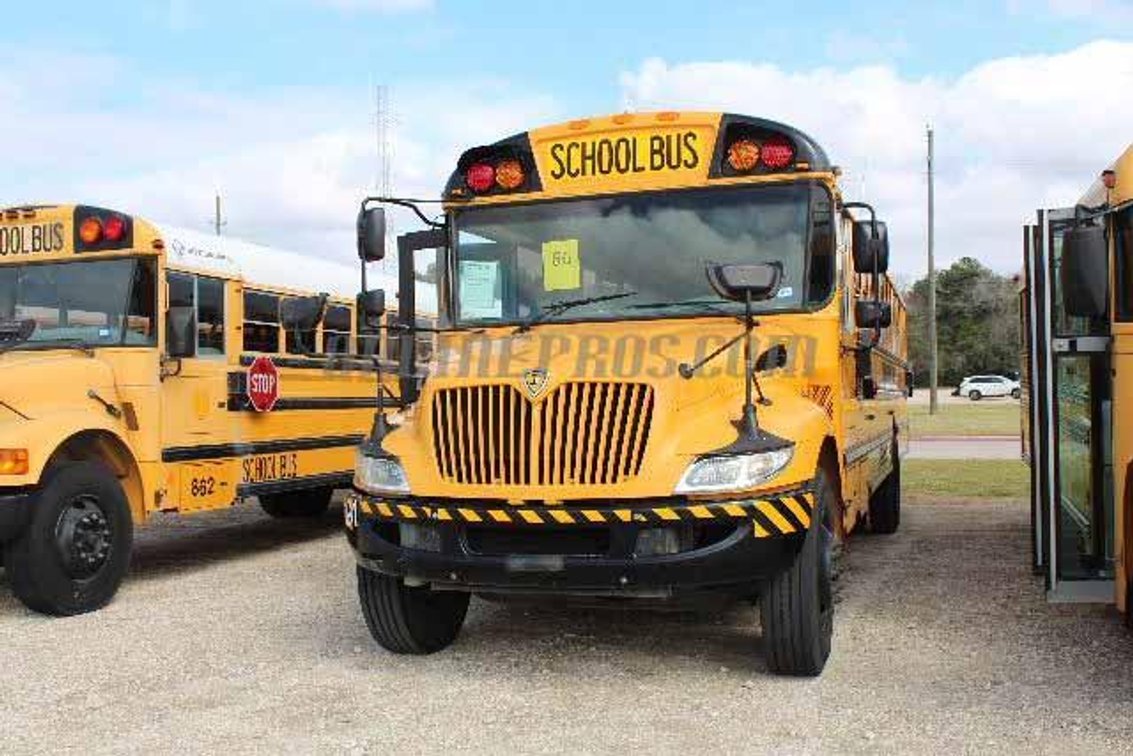 (1) 2013 International School Bus Vin #9358 - Will Need To Be Towed