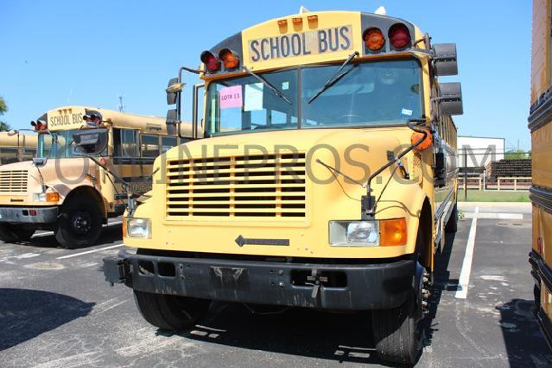 (1) 1997 International Bus Vin #9622
