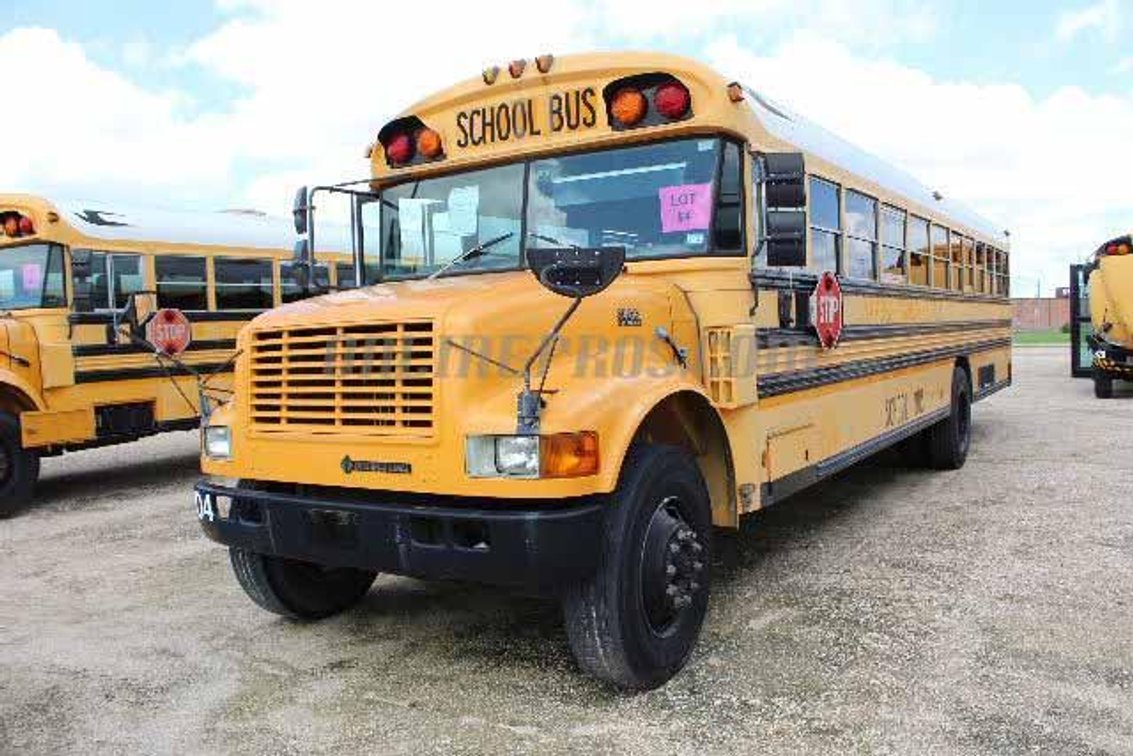 (1) 1998 International Bus Vin #1489