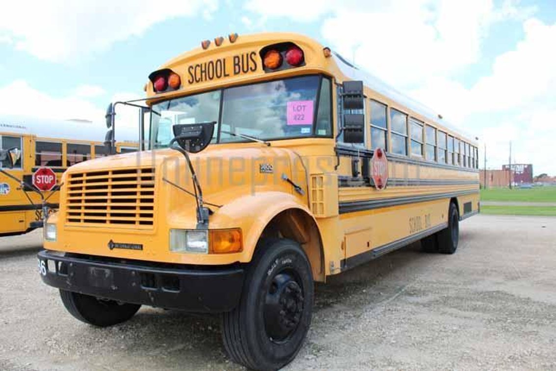 (1) 1998 International Bus Vin #1501