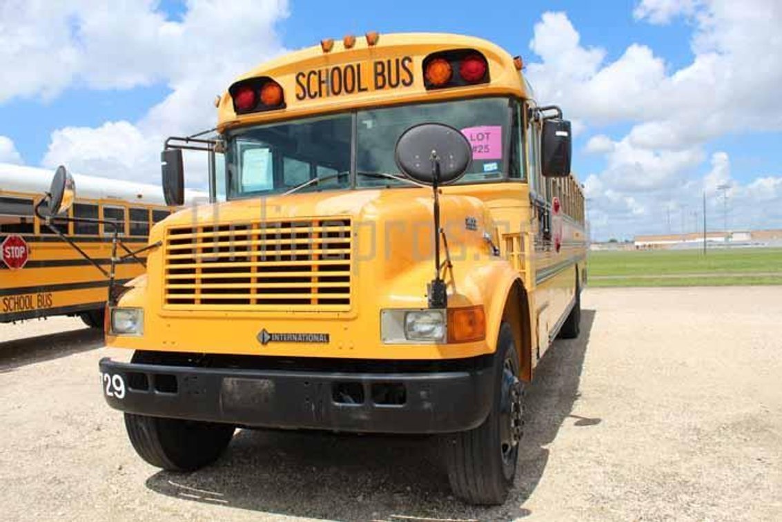 (1) 2000 International Bus Vin #5514