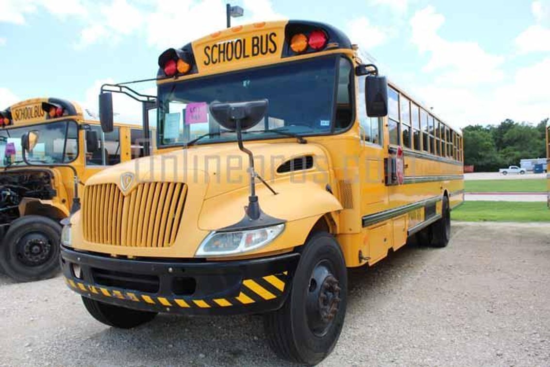 (1) 2002 IC Bus Vin #9830 - Needs To Be Towed