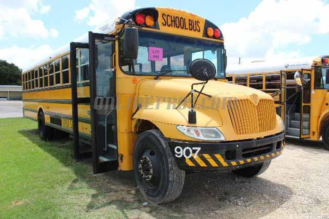 (1) 2005 International Bus Vin #5819 - Needs To Be Towed