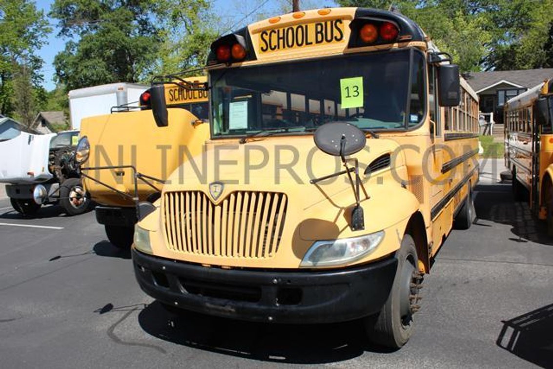(1) 2007 International CE200 Vin #6209 (Needs To Be Towed)