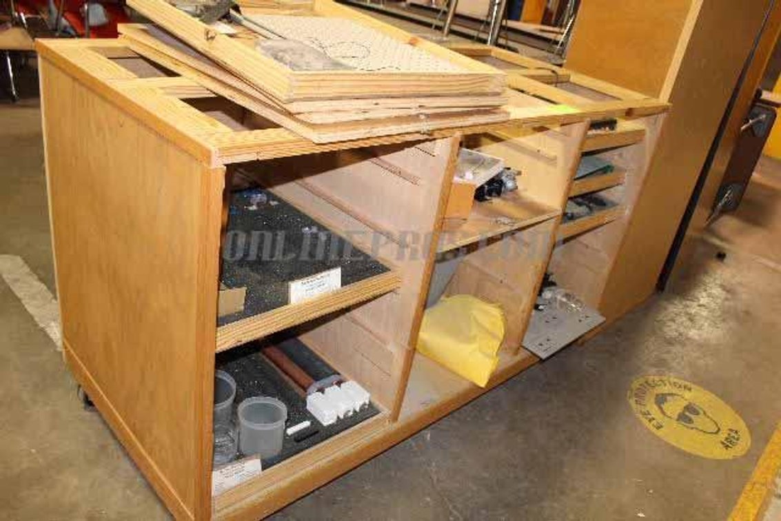 (Lot) Furniture