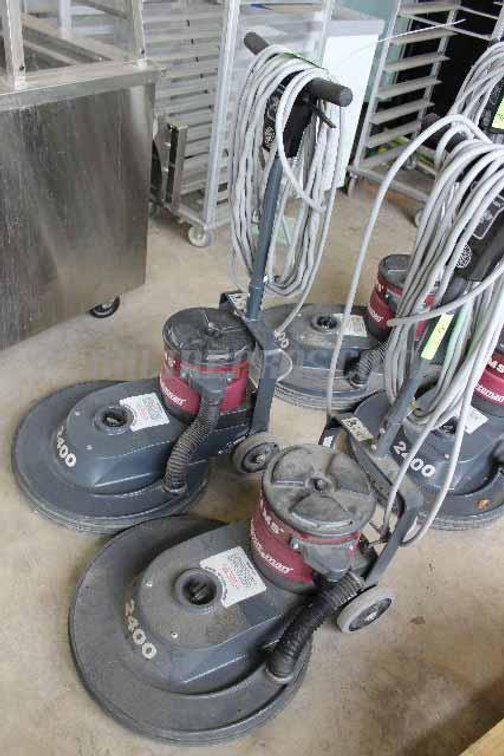 (Lot) Floor Machines