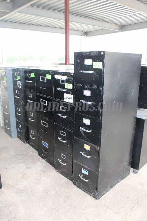 (Lot) File Cabinets