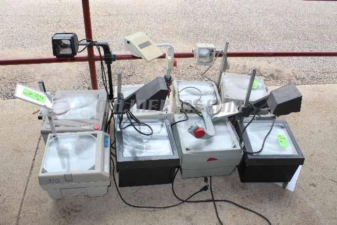 (Lot) Overhead Projectors