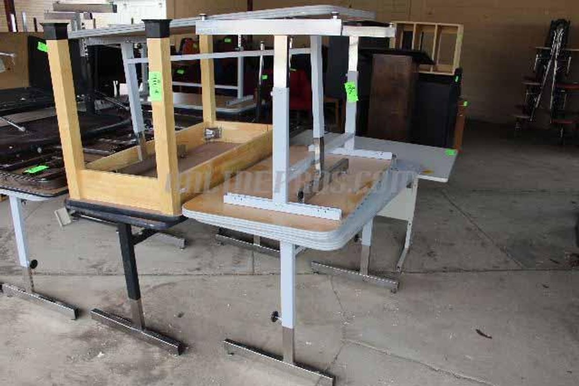 (Lot) Rectangle Tables