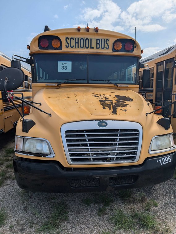 2009-  Blue Bird 63 BB CV 33I05 -School Bus - Will Need to Be Towed