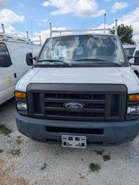 2008- Ford 250 Econoline  Cargo Van 