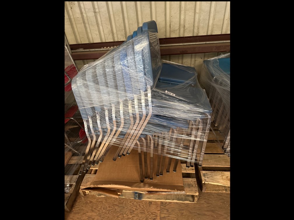 Full Size Chairs 
