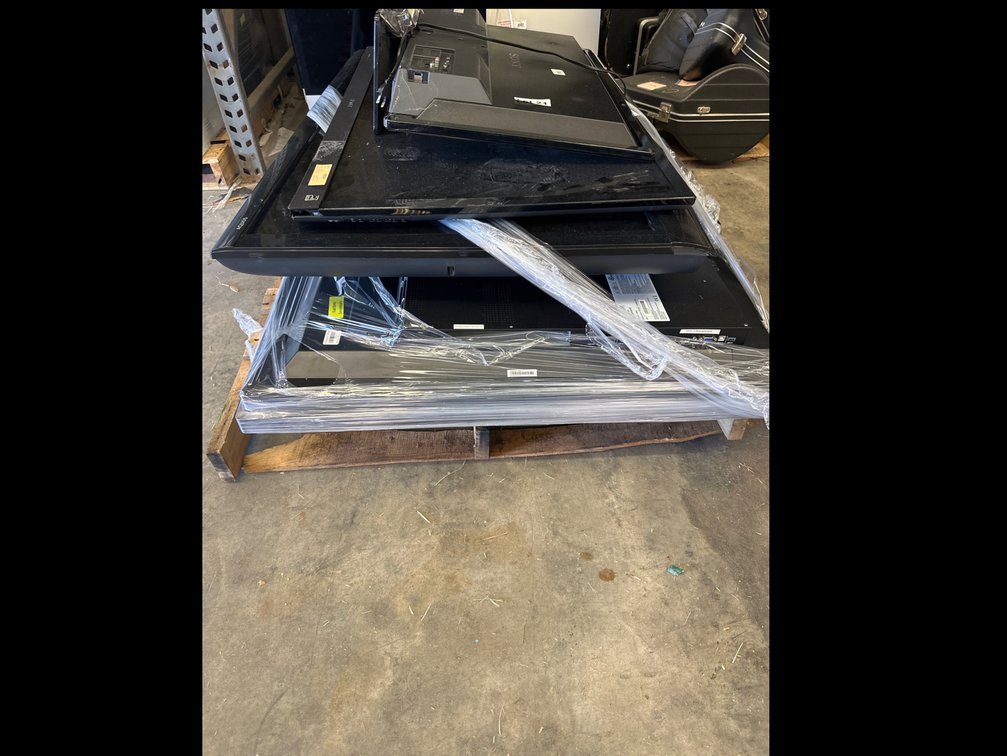 Assorted TV’s and Screens 