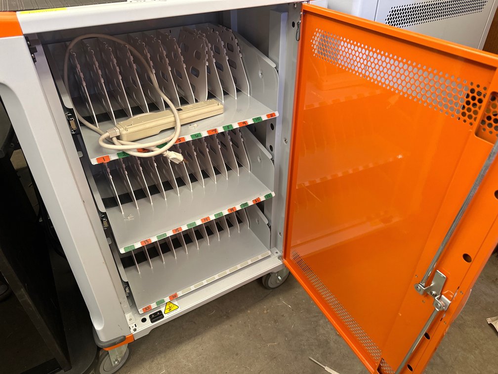 mobiLAB Charging Cart 