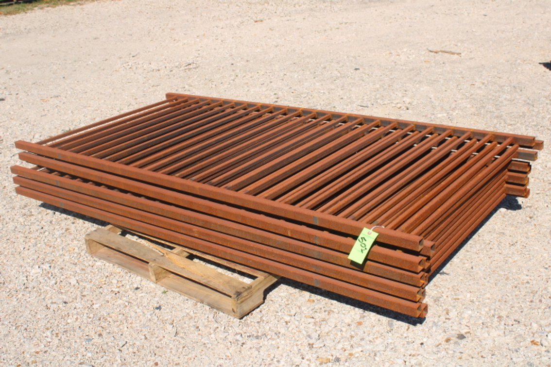 Image for Fence Panels, Lifting Chains - Tomball, TX