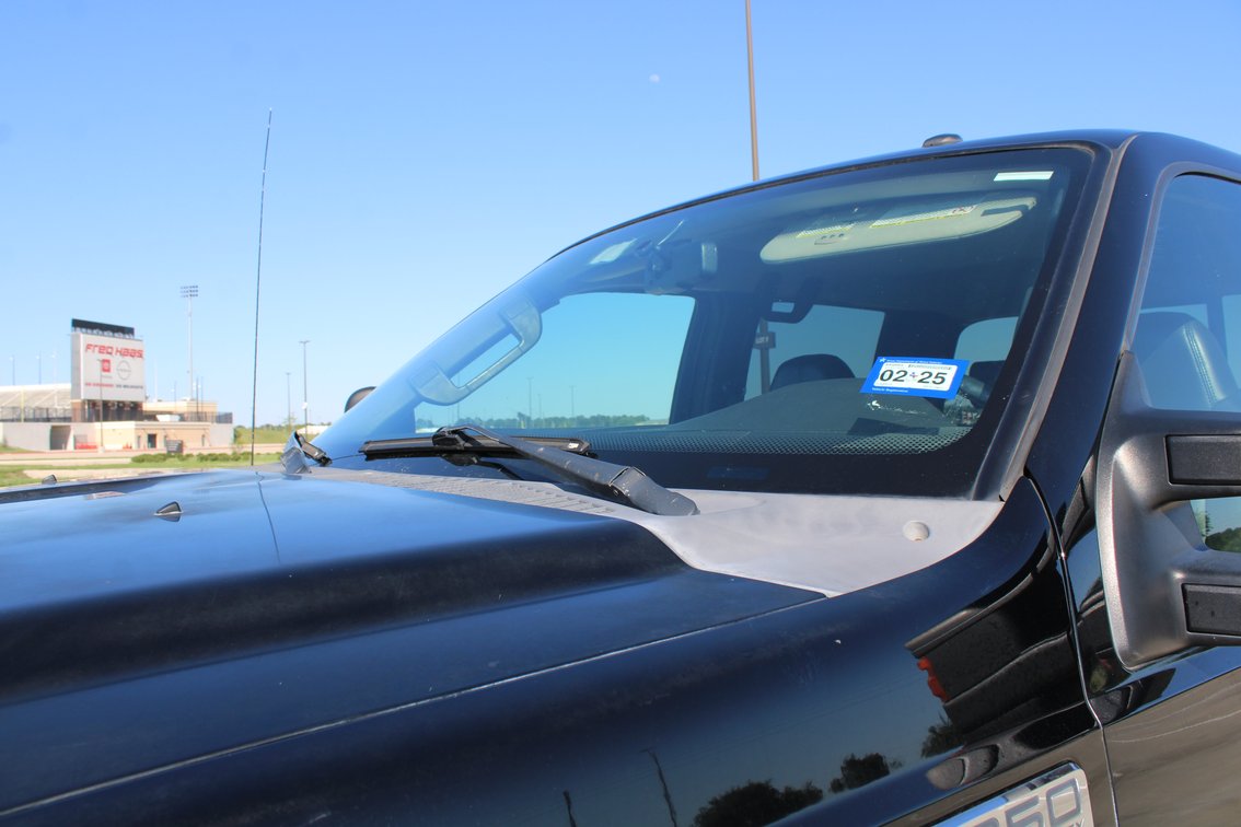 Image for 2010 Ford F250 Lariat Super Duty 4x4 Crew Cab Pickup (Seller: Lemons Auctioneers Company Truck) - Tomball, TX 77377