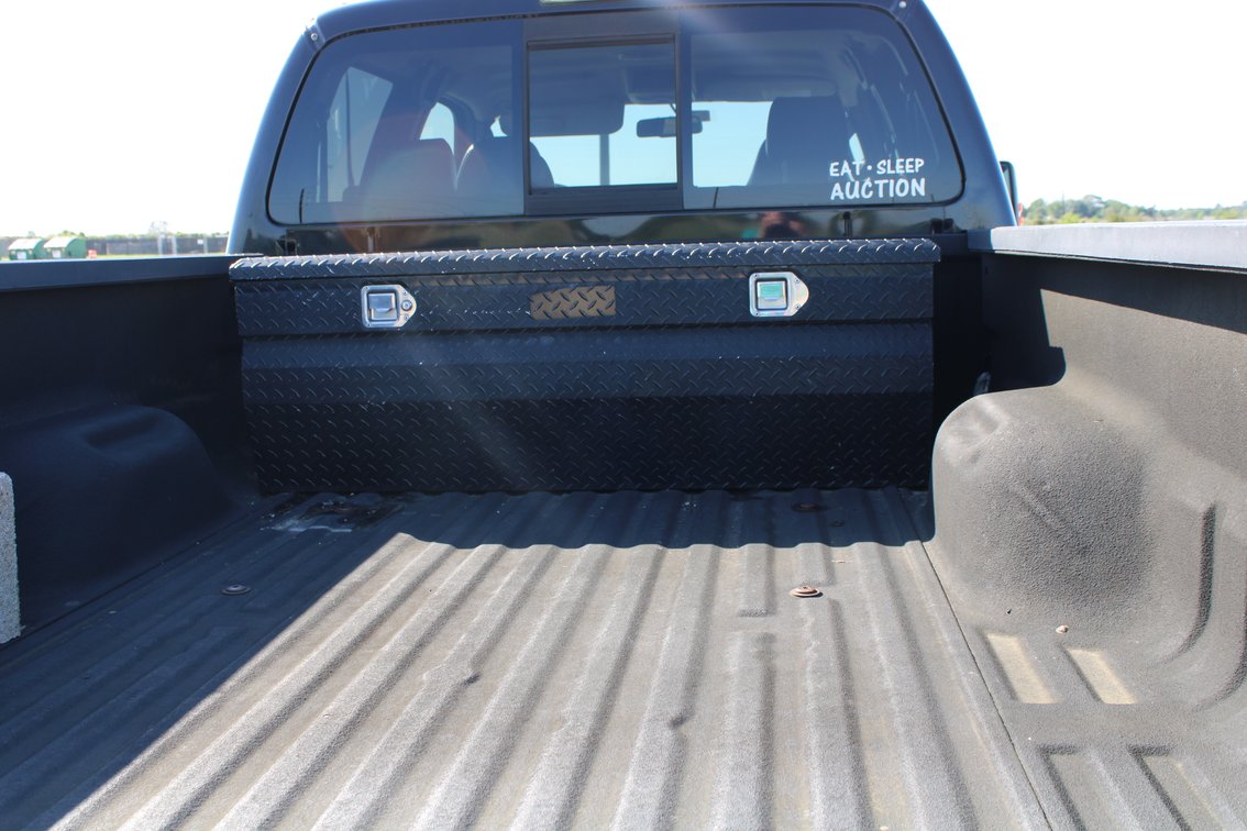 Image for 2010 Ford F250 Lariat Super Duty 4x4 Crew Cab Pickup (Seller: Lemons Auctioneers Company Truck) - Tomball, TX 77377