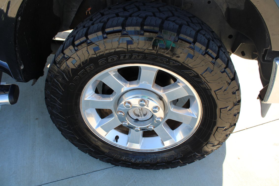 Image for 2010 Ford F250 Lariat Super Duty 4x4 Crew Cab Pickup (Seller: Lemons Auctioneers Company Truck) - Tomball, TX 77377
