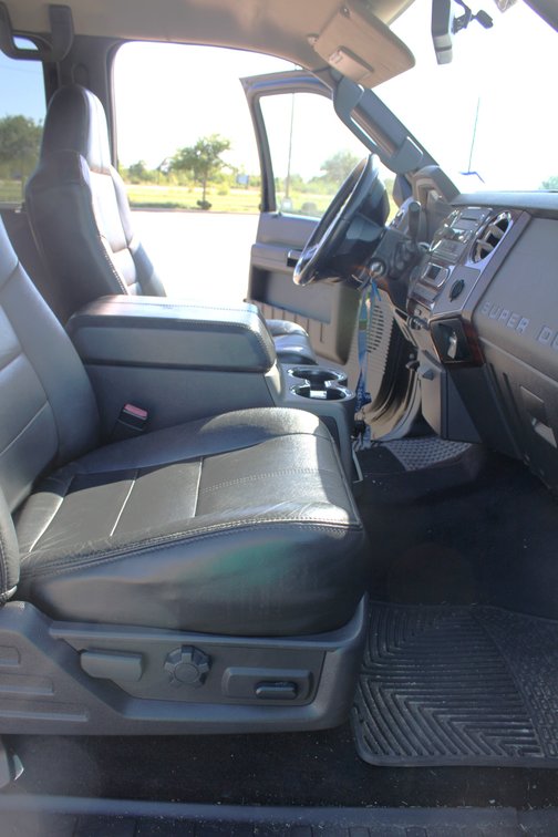 Image for 2010 Ford F250 Lariat Super Duty 4x4 Crew Cab Pickup (Seller: Lemons Auctioneers Company Truck) - Tomball, TX 77377