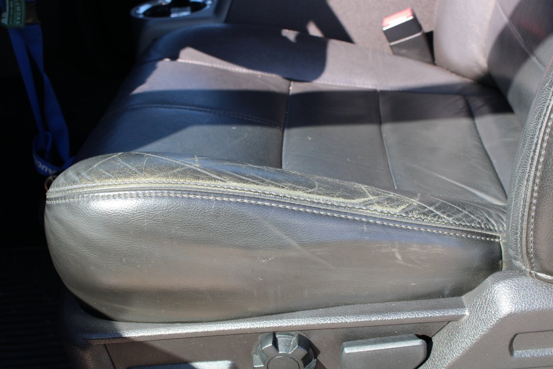 Image for 2010 Ford F250 Lariat Super Duty 4x4 Crew Cab Pickup (Seller: Lemons Auctioneers Company Truck) - Tomball, TX 77377