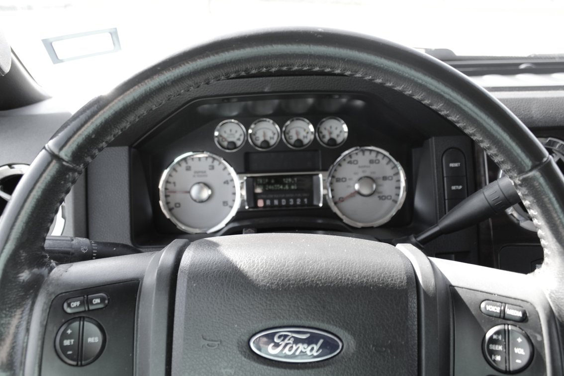 Image for 2010 Ford F250 Lariat Super Duty 4x4 Crew Cab Pickup (Seller: Lemons Auctioneers Company Truck) - Tomball, TX 77377
